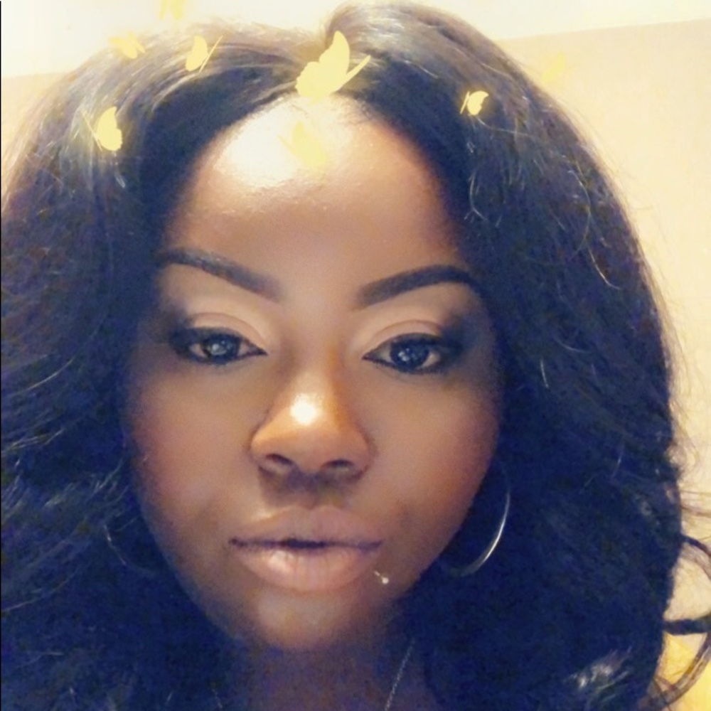 Meet your Posher, Deadeanna